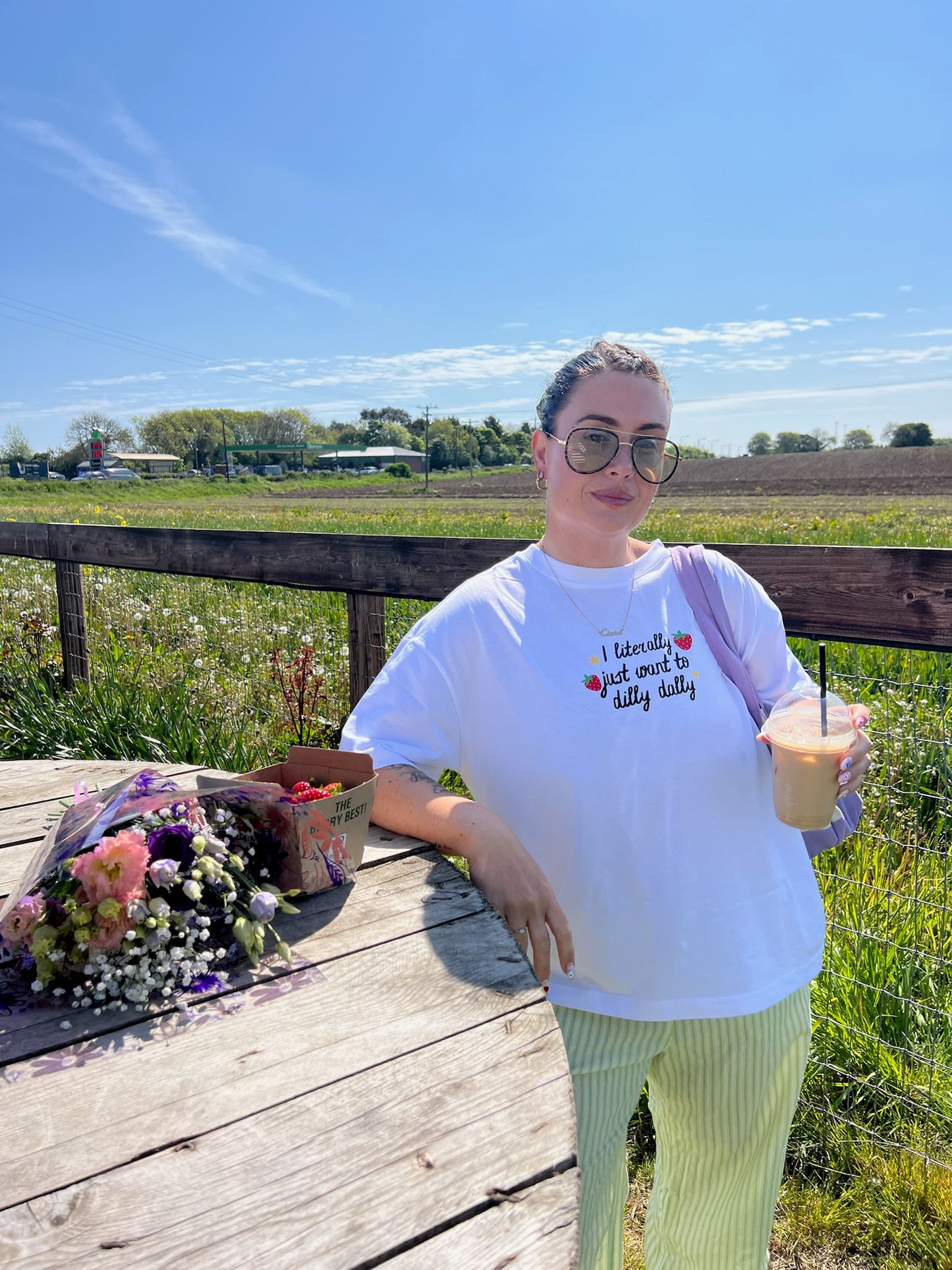 I LITERALLY JUST WANT TO DILLY DALLY BOYFRIEND FIT T-SHIRT