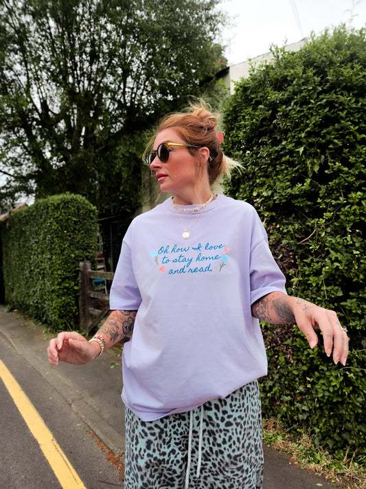 OH HOW I LOVE TO STAY HOME & READ BOYFRIEND FIT T-SHIRT