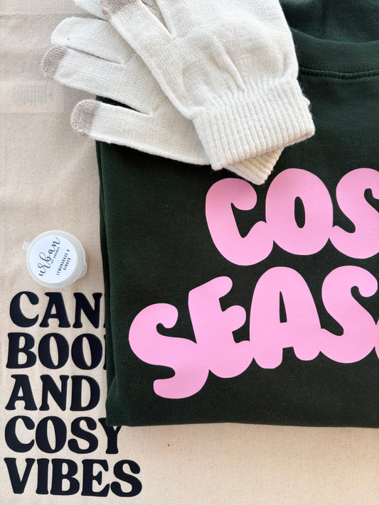 COSY BUNDLE -Tote, sweater, gloves & wax melt