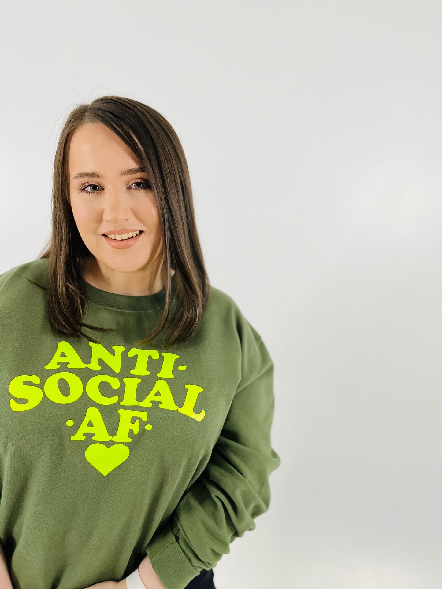 COLOUR POP | ANTI-SOCIAL AF SWEATER | NEW-ThePaperPress