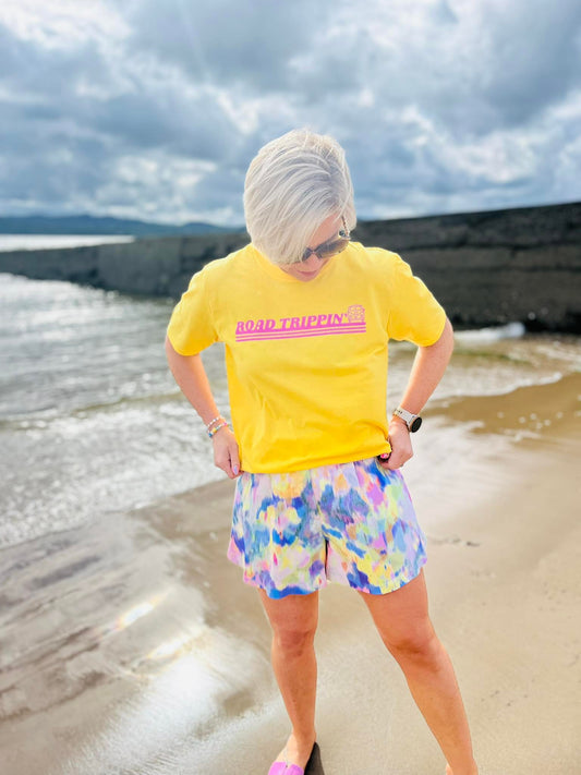 ROAD TRIPPING SUMMER SLOGAN TEE